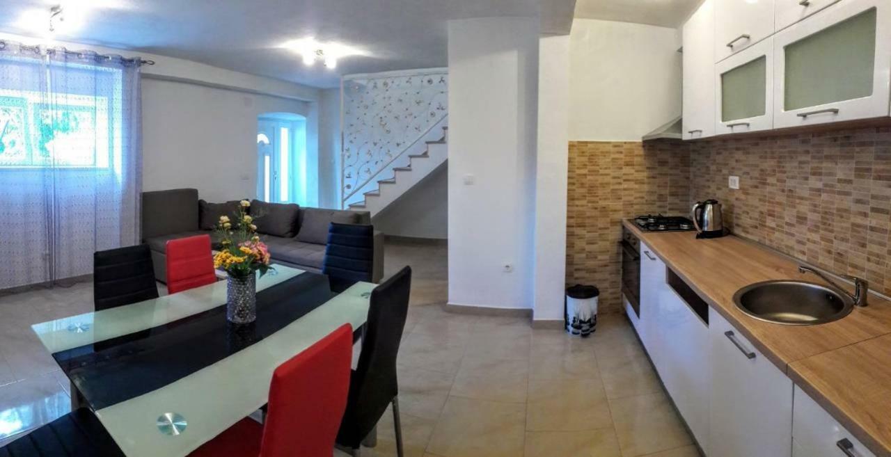 Holiday Apartments Maslina Paho Babino Polje Zewnętrze zdjęcie